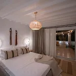 Little Amid Super Paradise-jackieo' Mykonos Super Paradise Beach (Mykonos)