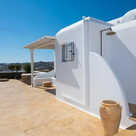 Little Amid Super Paradise-jackieo' Mykonos *