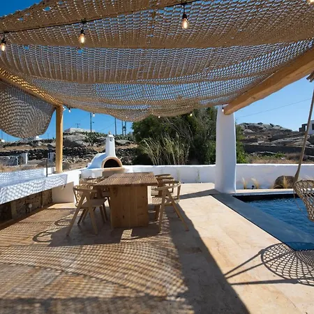 Little Amid Super Paradise-jackieo' Mykonos Παραλία Super Paradise